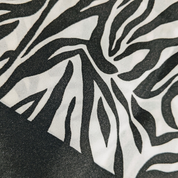 Vintage zebra square scarf - Picture 2 of 3